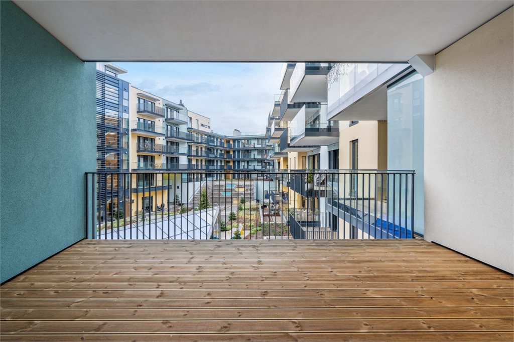 Stor veranda med utgang fra stue