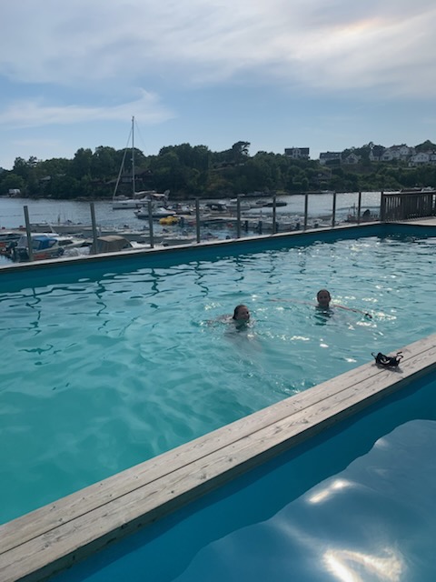 Stemningsbilde fra selger - Bilde fra bassenget på Tregde Marina 