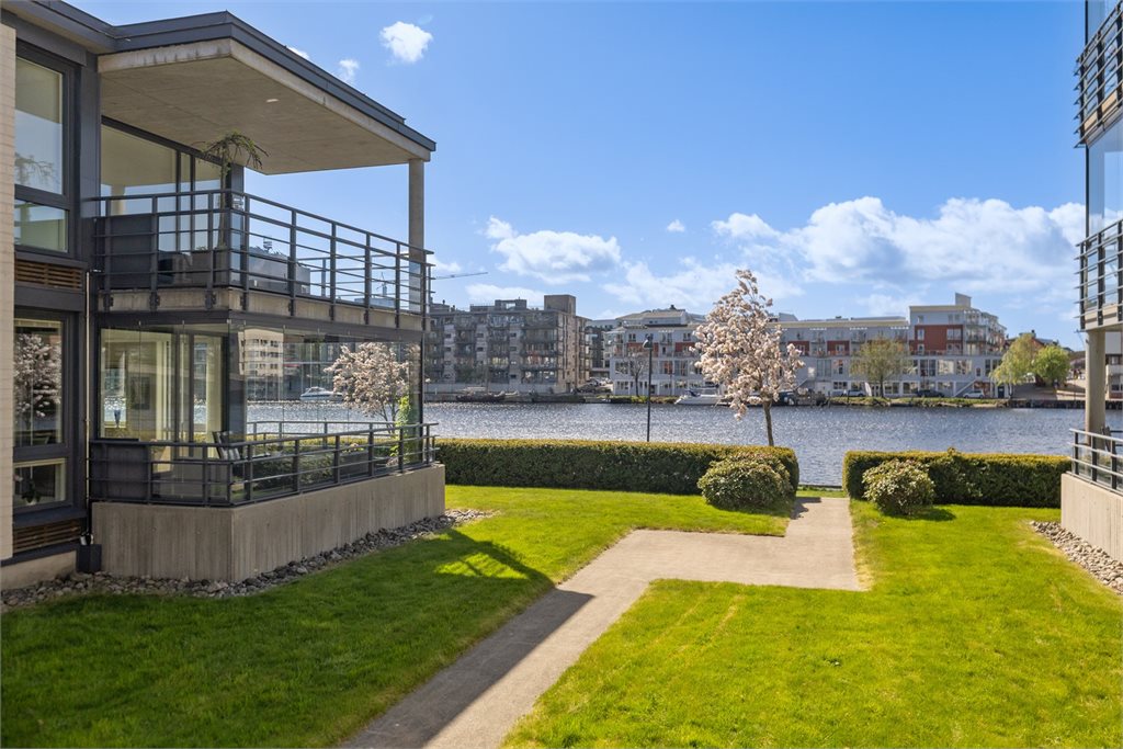 Fasade, ute og area
