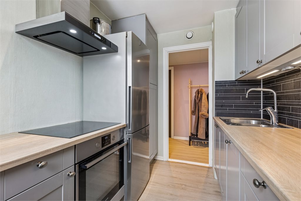 Rikelig med skap- og benkeplass! 