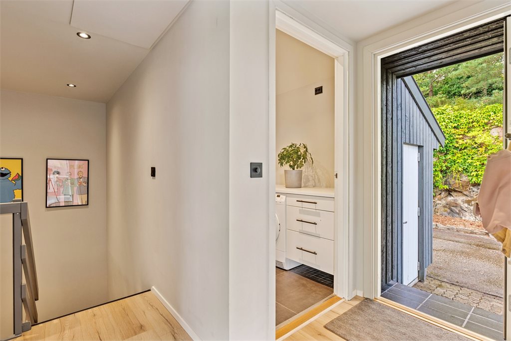 Gang/ inngang til vaskerom.