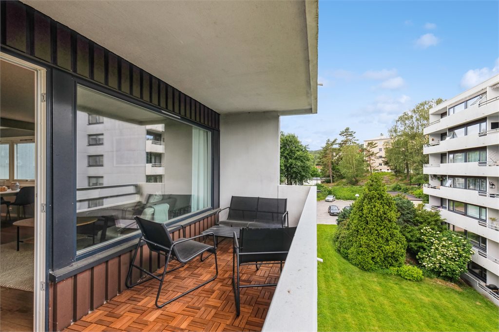 Flott balkong, perfekt for sene kvelder med venner eller familie!