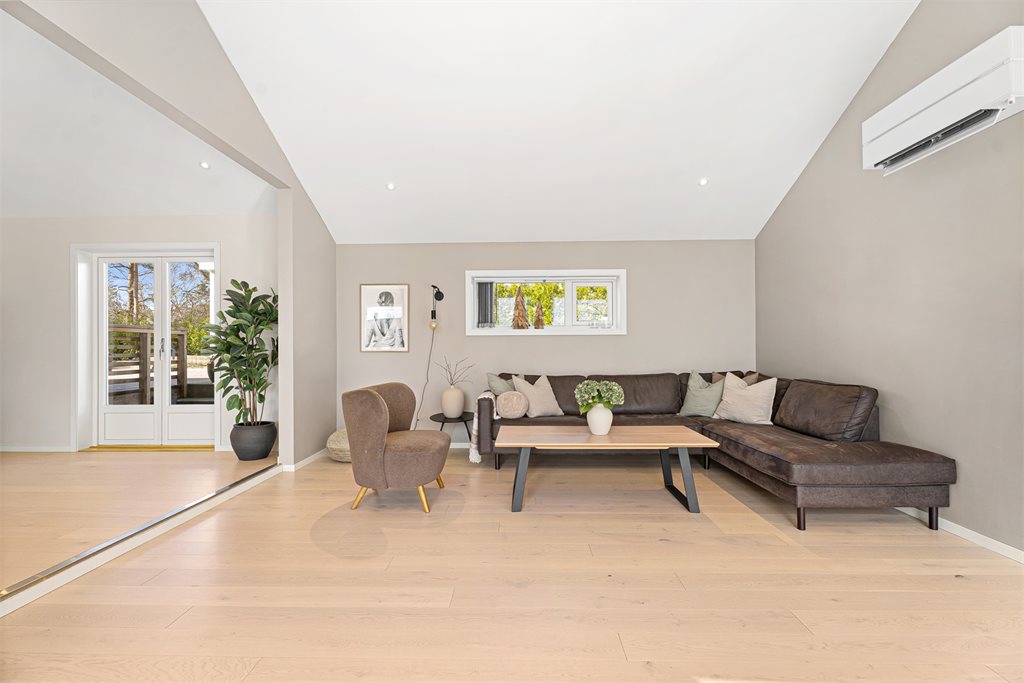 Her har du god plass til å møblere i flere seksjoner!