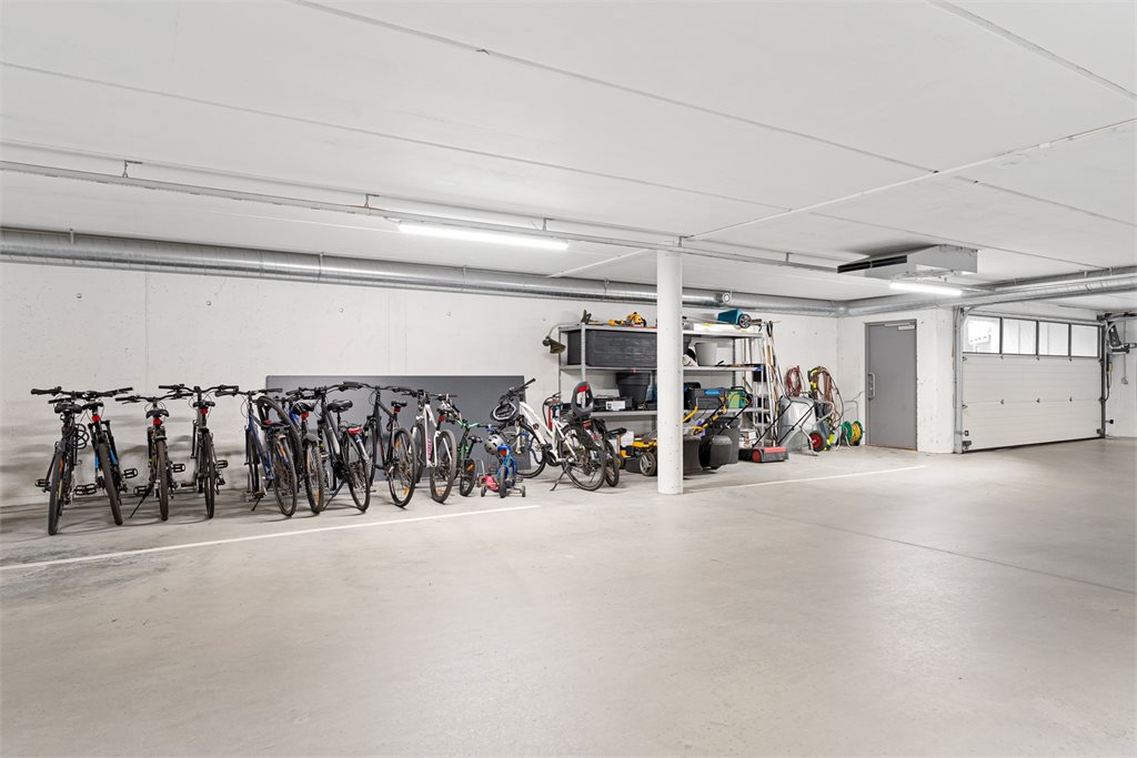 Her er det også sykkelparkering. 