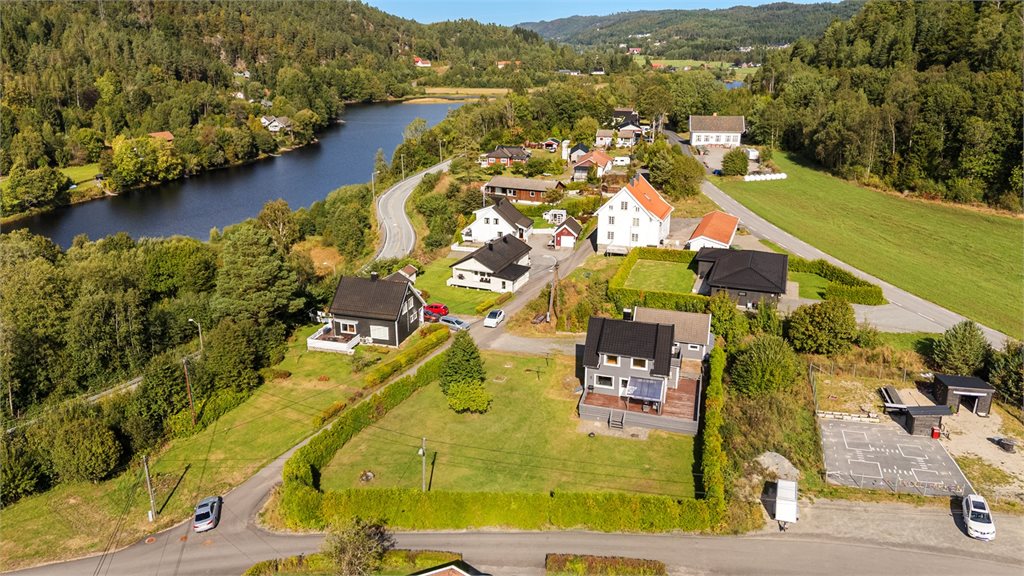 Her bor du i rolige og grønne omgivelser på Boen