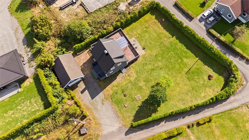 Stor eiet tomt på hele 1 646,6 m²