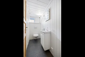 Bilder fra kjeller i hovedboligen