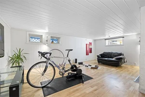 Bilder fra kjeller i hovedboligen