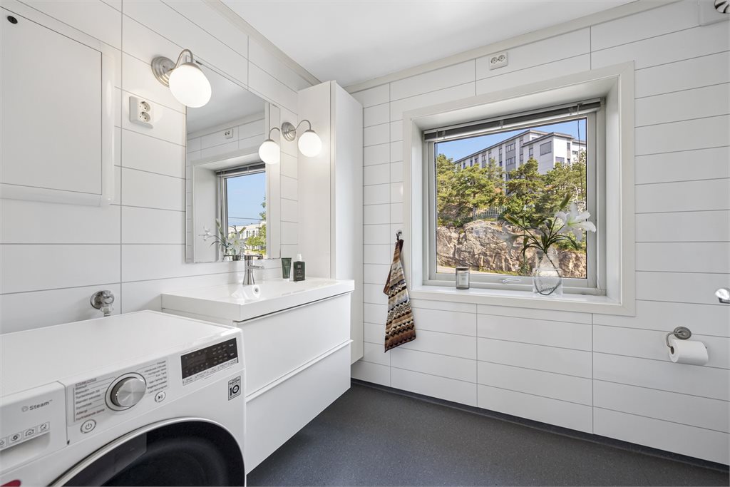 2.etg liten del over garasjen i tilbygg fra 2013