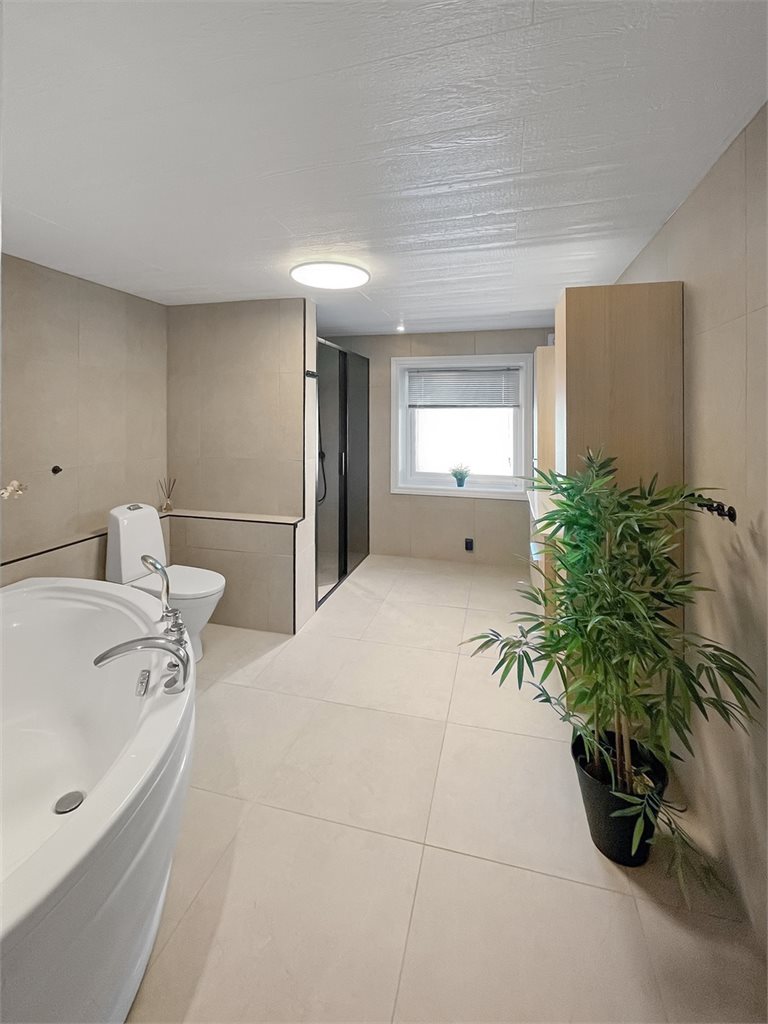 Bilder fra nybygd bad 2025 - Hovedboligen 