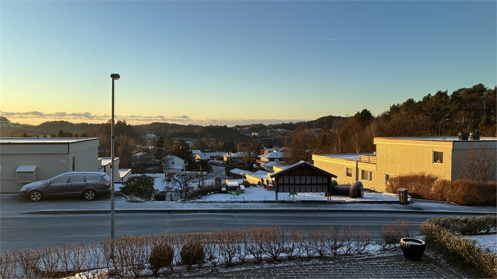 En vakker utsikt fra balkong.