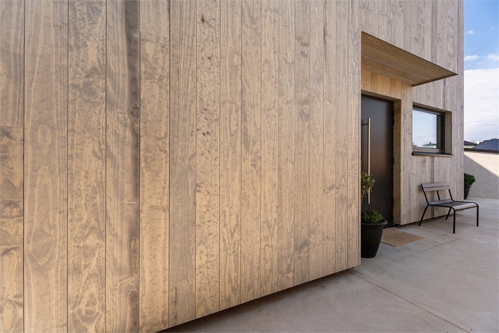  Moderne fasade med vedlikeholdsvennlig accoya kledning.