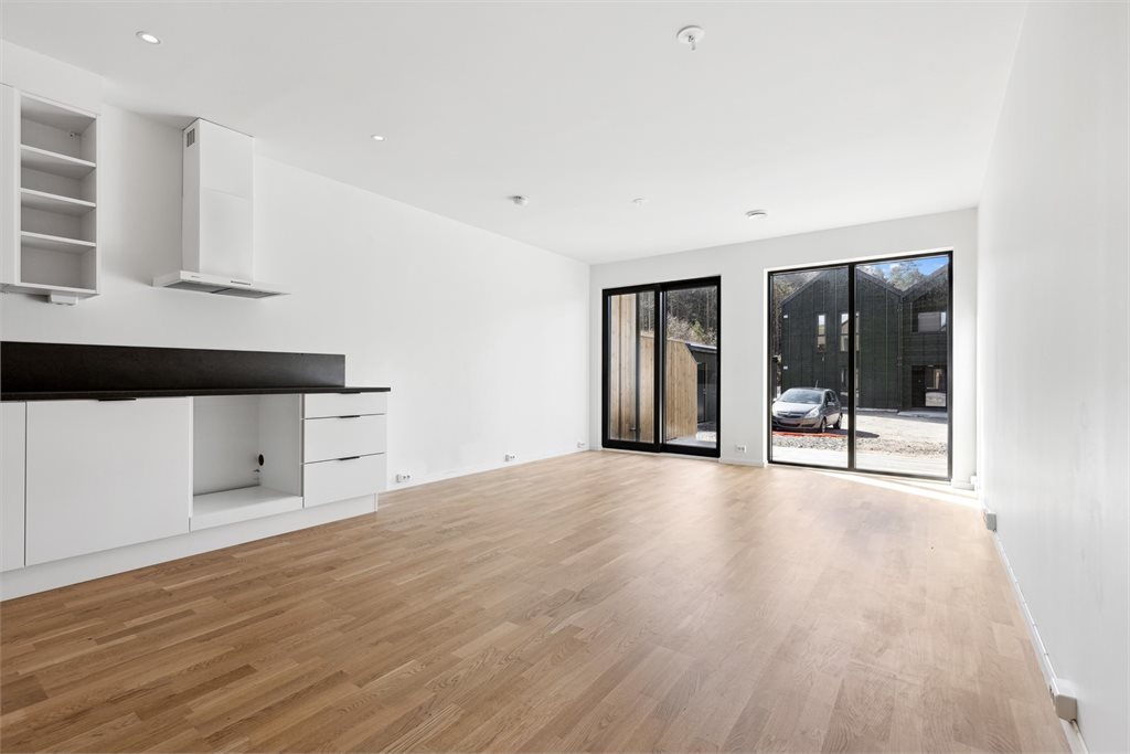 Stue og kjøkken - Her vist som digital møblering. Merk at leveranser på bildet ikke nødvendigvis er en del av tilbehør som medfølger.