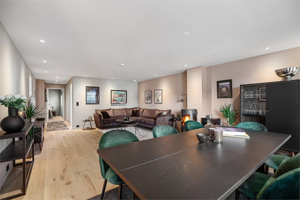 Moderne selveierleilighet med nærhet til "alt".