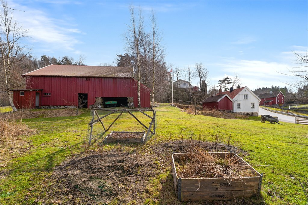 Flotte arealer for enkel husdyrhold eller for den som er glad i å dyrke 