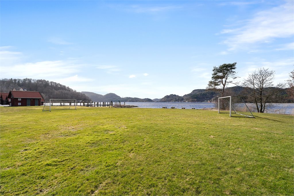 Balløkke i kort gange fra eiendommen 