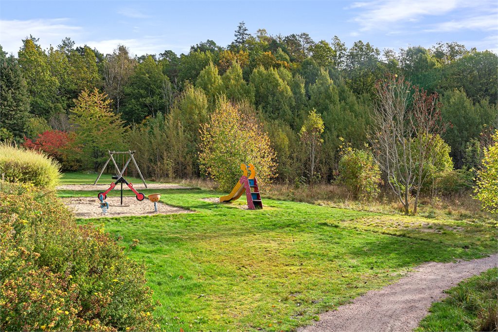 Bjørndalen er et hyggelig og etablert boligområde med gode kvaliteter for barnefamilier.